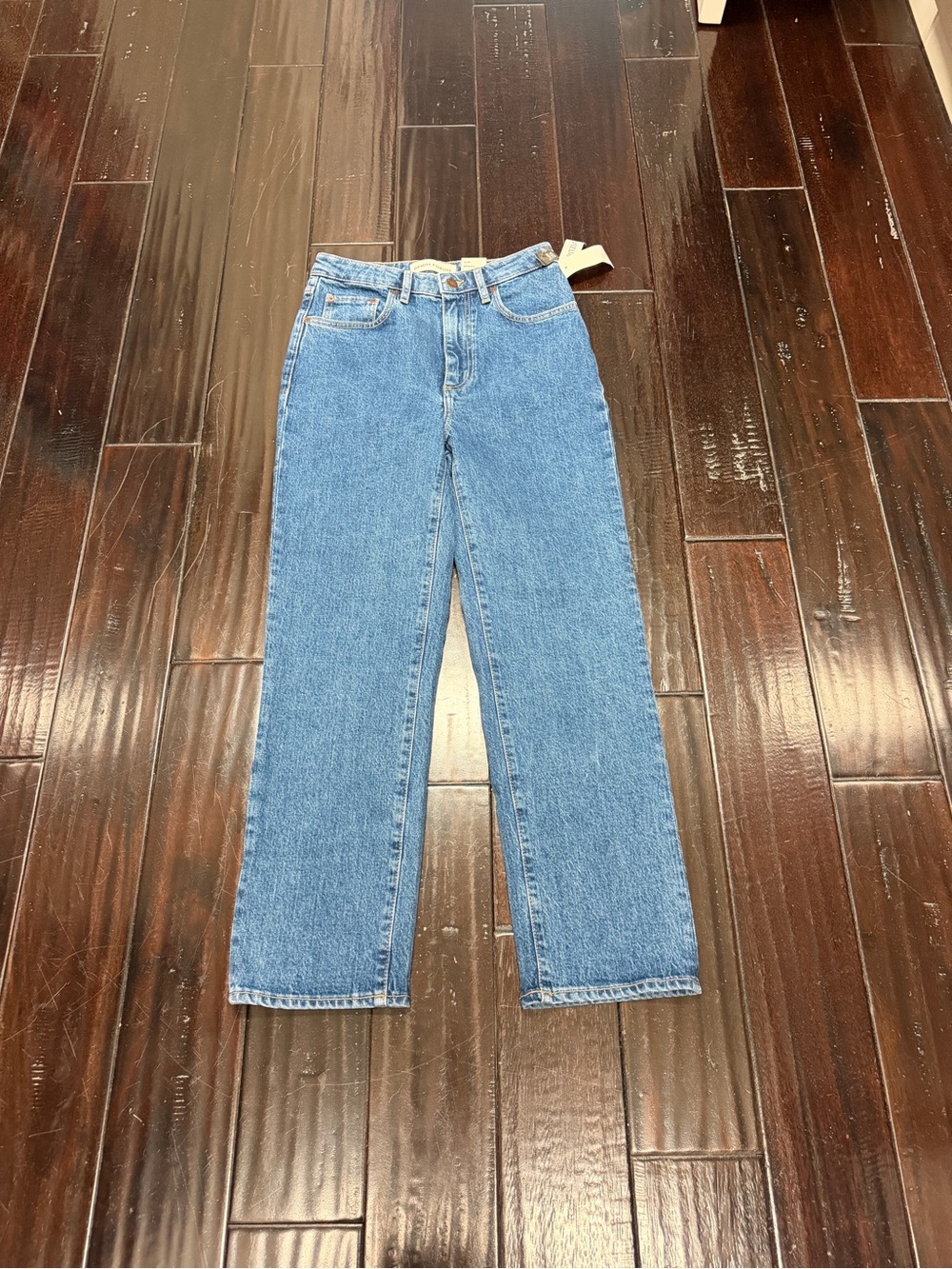 Aritzia High-Rise Straight Leg Jeans - Light Blue Wash